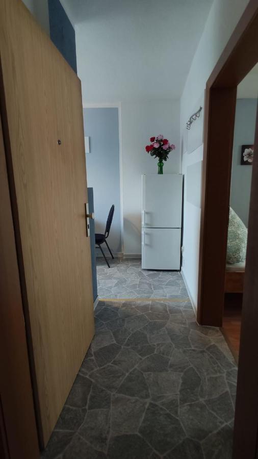 Thamy'S Homestay 2 Rostock Bagian luar foto